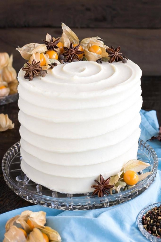 Белый крем для торта: рецепты и особенности приготовления