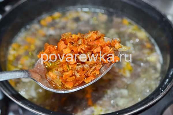 Суп с грибами морковью и луком