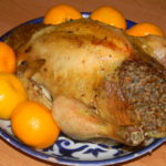 Курица фаршированная гречкой и запеченная в духовке целиком