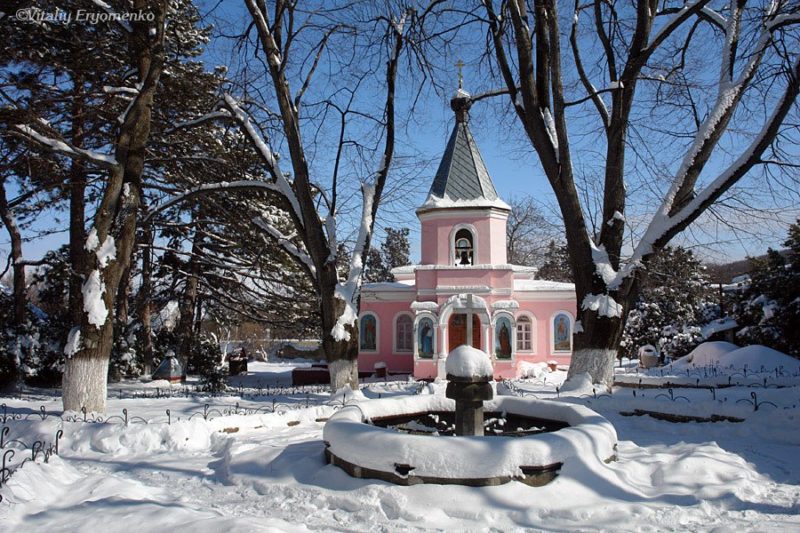 топловский монастырь в Крыму зимой